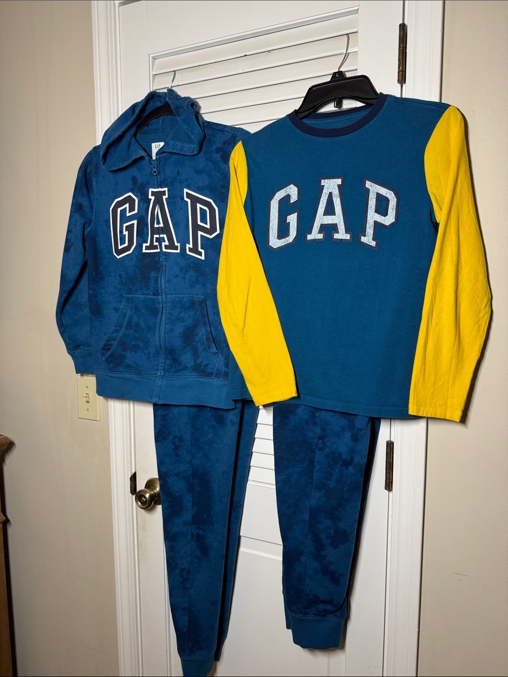 GAP Blue and Yellow Logo Two-Piece Sets. 2 Sweatpants, 1 Jacket and 1 Shirt. XL